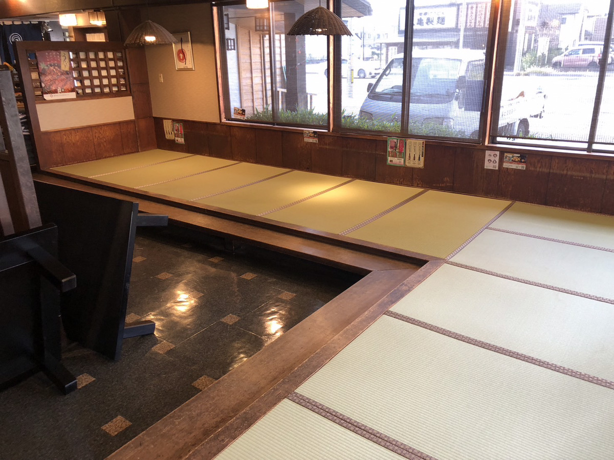 四日市市の鰻屋うな勢さんで畳表替え