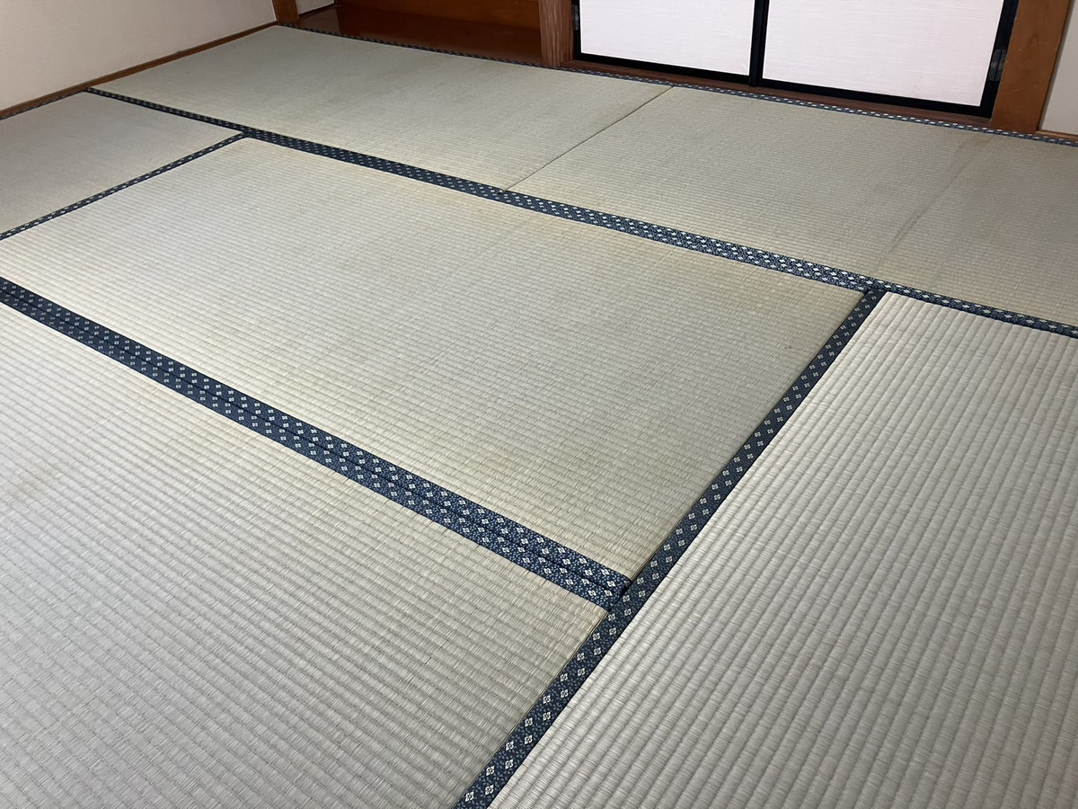 鈴鹿市平田町で畳表替え