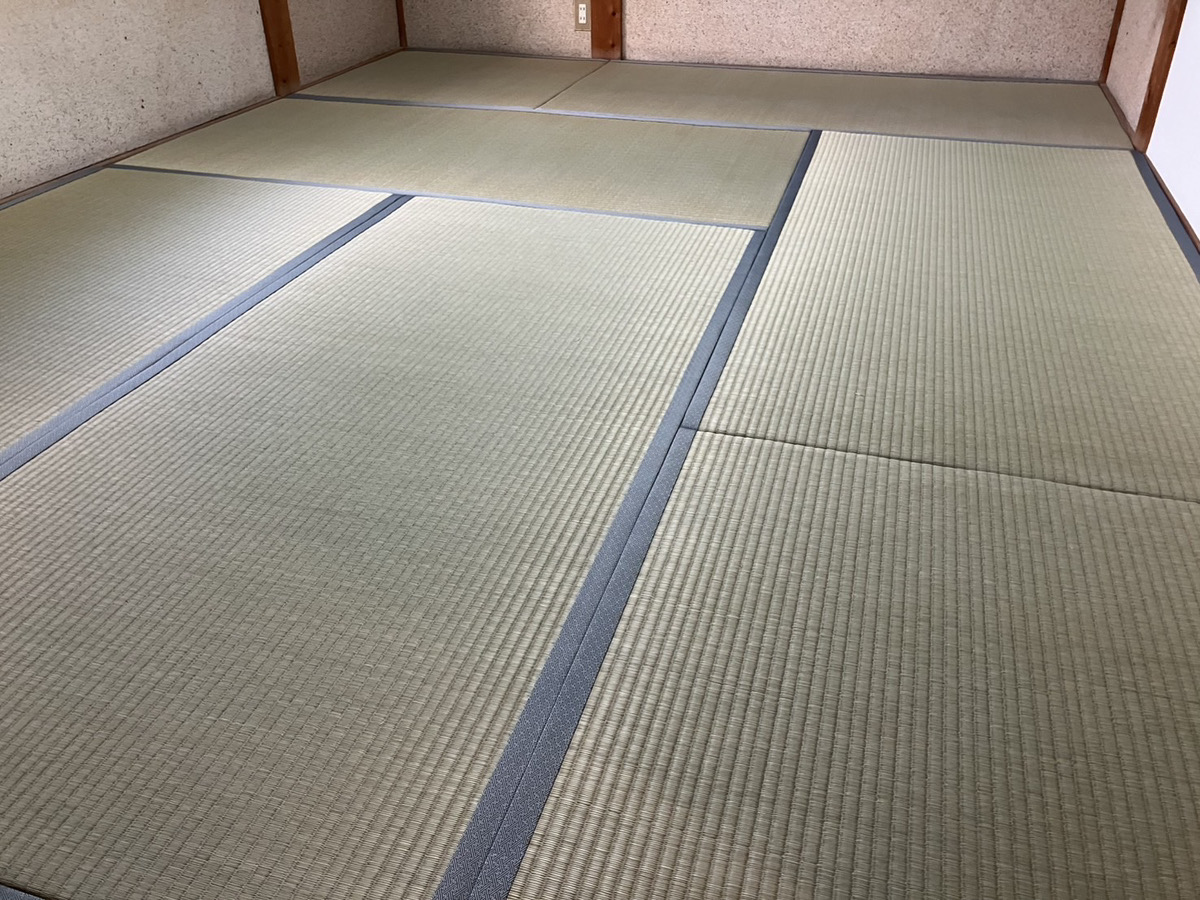四日市市南小松町で畳表替え
